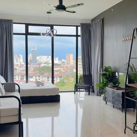 Beacon Executive Suite - City View - By Iz George Town  Kültér fotó