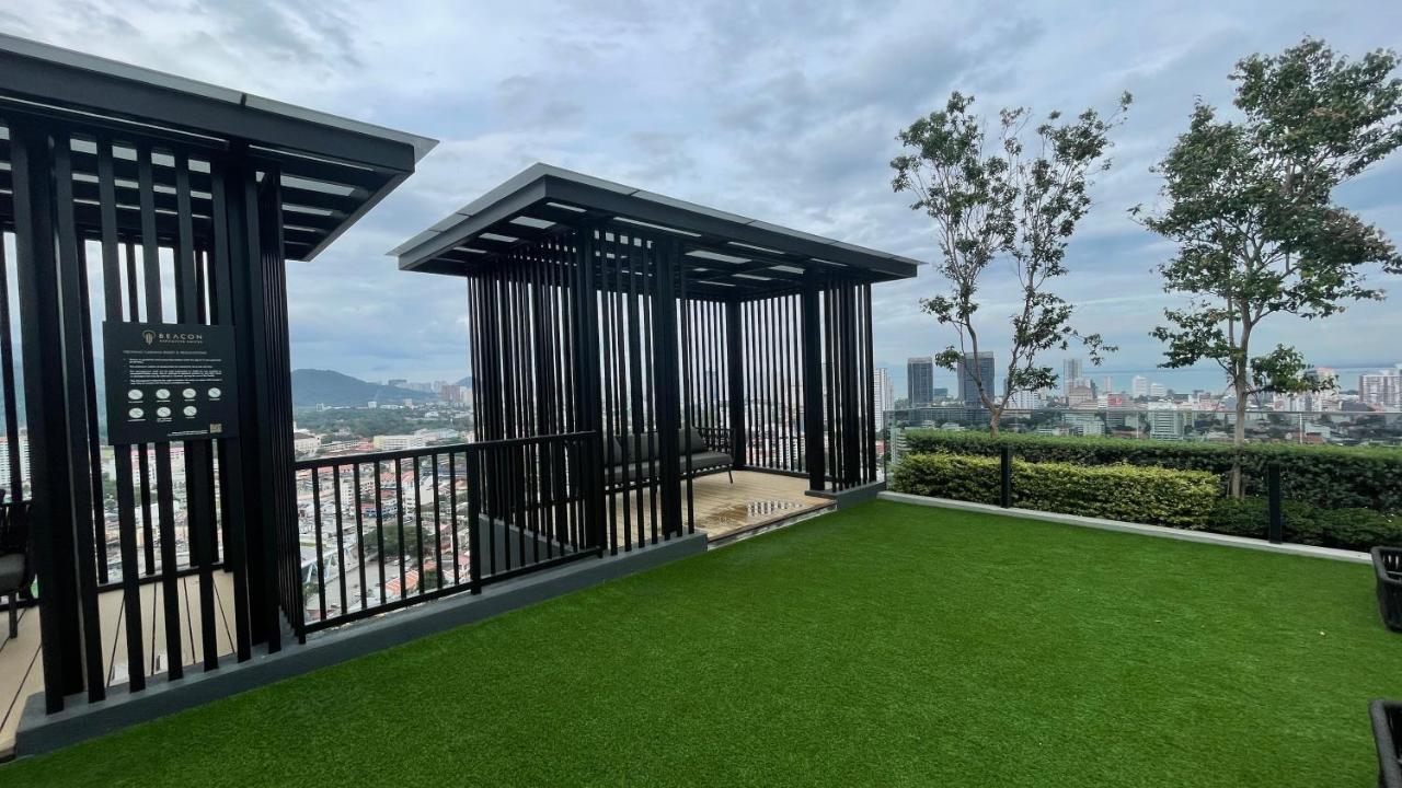 Beacon Executive Suite - City View - By Iz George Town  Kültér fotó